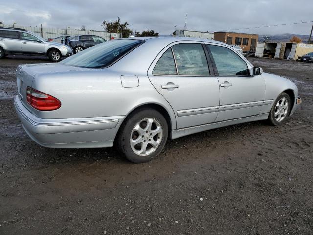 Photo 3 from auction – 2002 MERCEDES-BENZ E 320 with VIN WDBJF65J22B464517