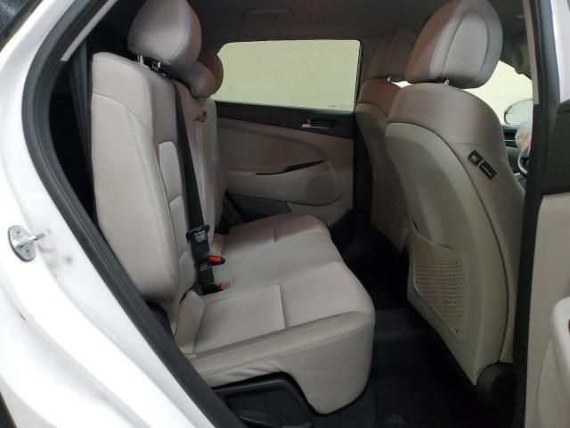 Photo 11 from auction – 2018 HYUNDAI TUCSON SEL with VIN KM8J3CA49JU693526