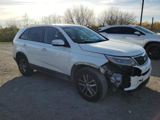 Photo 4 from auction – 2015 KIA SORENTO LX with VIN 5XYKT3A61FG596386