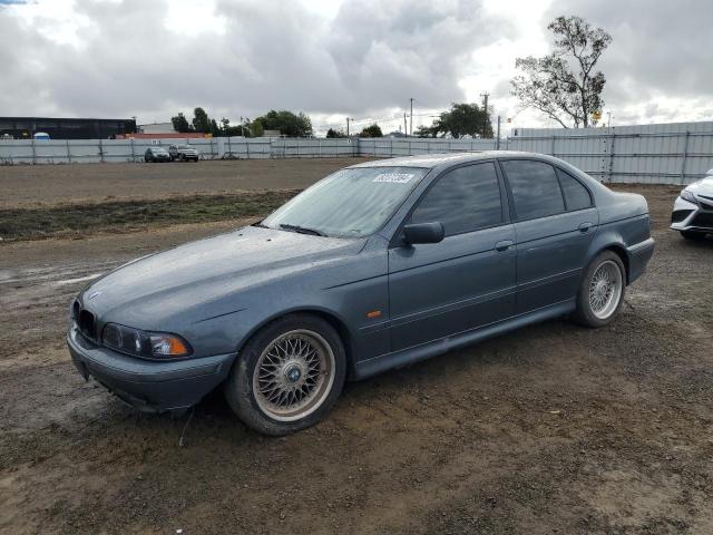 BMW 528 I AUTO 2000 z numerem VIN WBADM6346YGU12169 - Zdjęcie z aukcji