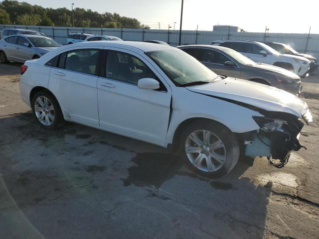Photo 4 from auction – 2012 CHRYSLER 200 with VIN 1C3CCBAB5CN180006
