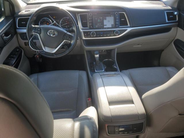 Photo 8 from auction – 2017 TOYOTA HIGHLANDER with VIN 5TDDGRFH6HS028411
