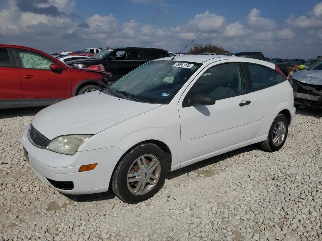 Photo 1 from auction – 2005 FORD FOCUS ZX3 with VIN 3FAFP31N85R146144