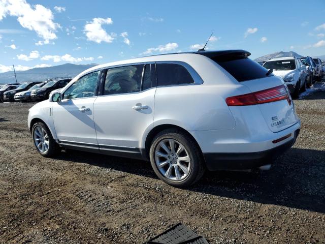 Photo 2 from auction – 2016 LINCOLN MKT with VIN 2LMHJ5AT3GBL02753