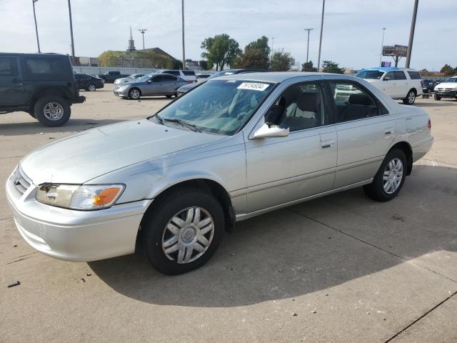 TOYOTA CAMRY CE 2000 with VIN JT2BG22K1Y0407537 - Photo from auction