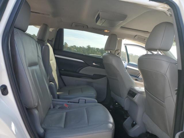 Photo 11 from auction – 2015 TOYOTA HIGHLANDER with VIN 5TDKKRFHXFS098352