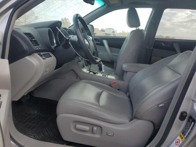 Photo 7 from auction – 2013 TOYOTA HIGHLANDER with VIN 5TDBK3EH2DS218253