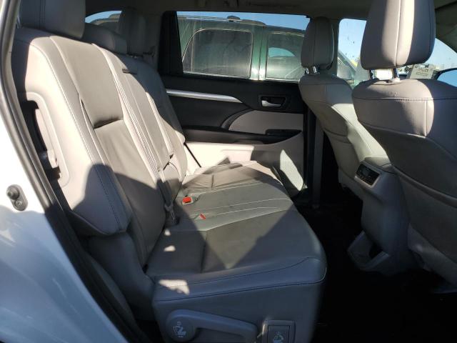 Photo 11 from auction – 2019 TOYOTA HIGHLANDER with VIN 5TDJZRFH7KS605368