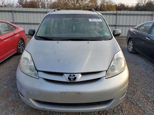 Photo 5 from auction – 2010 TOYOTA SIENNA CE with VIN 5TDKK4CC2AS295004