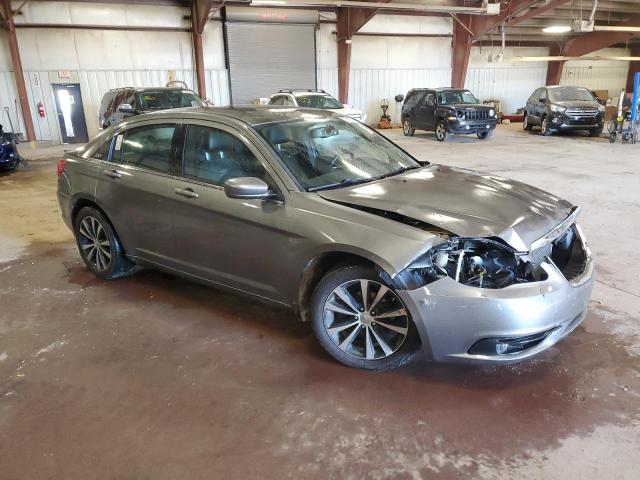 Photo 4 from auction – 2013 CHRYSLER 200 LIMITE with VIN 1C3CCBCG6DN553418