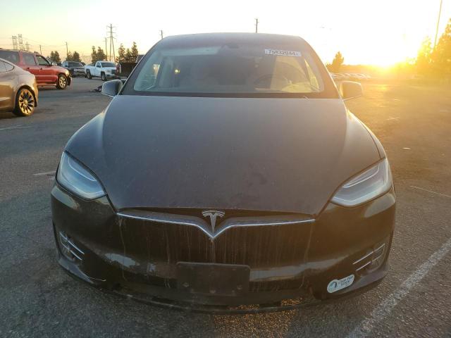 Photo 5 from auction – 2016 TESLA MODEL X with VIN 5YJXCAE21GF015107