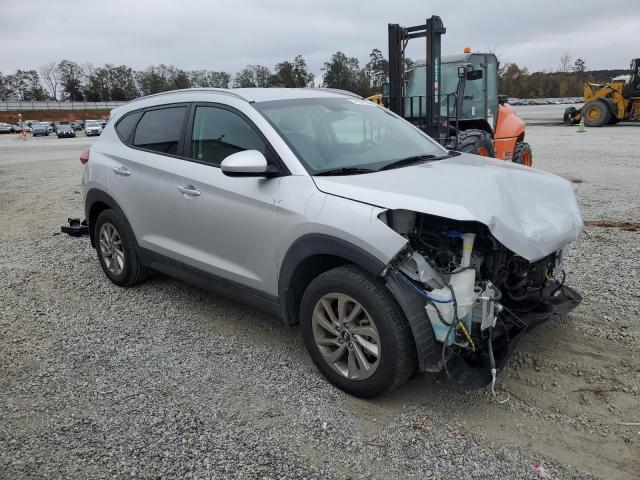 Photo 4 from auction – 2016 HYUNDAI TUCSON LIM with VIN KM8J33A45GU145693