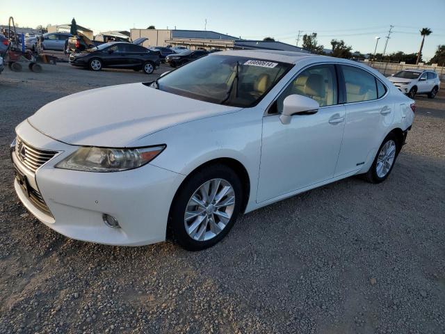 LEXUS ES 300H 2013 with VIN JTHBW1GG0D2022086 - Photo from auction