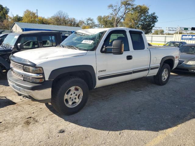 CHEVROLET SILVERADO 2000 with VIN 2GCEK19T4Y1280184 - Photo from auction