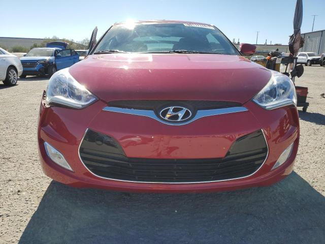 Photo 5 from auction – 2017 HYUNDAI VELOSTER with VIN KMHTC6AD6HU315510