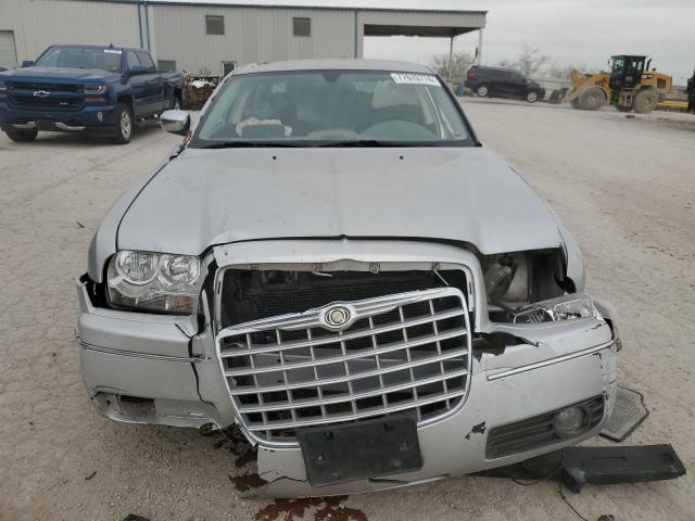 Photo 5 from auction – 2010 CHRYSLER 300 TOURIN with VIN 2C3CA5CV1AH195512