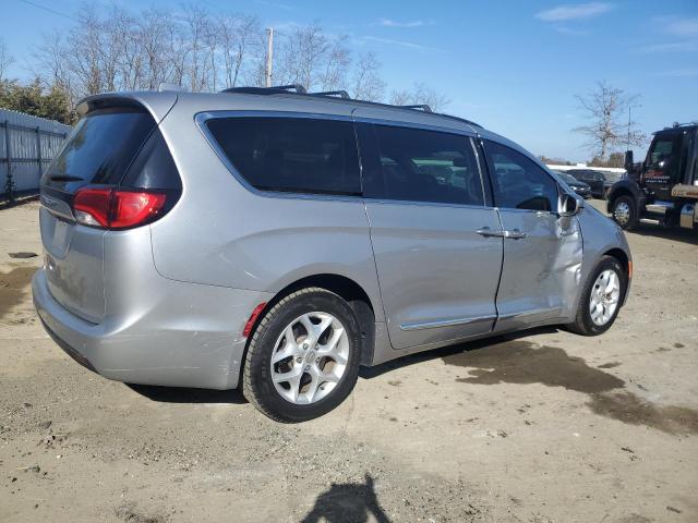 Photo 3 from auction – 2017 CHRYSLER PACIFICA T with VIN 2C4RC1BG7HR794849