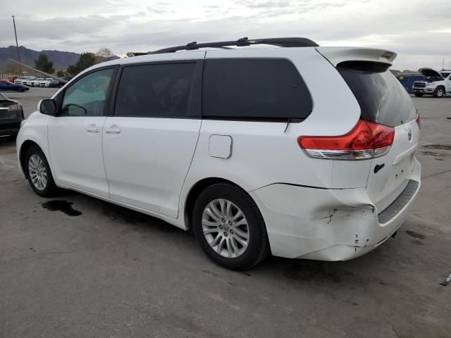 Photo 2 from auction – 2011 TOYOTA SIENNA XLE with VIN 5TDYK3DC0BS148393