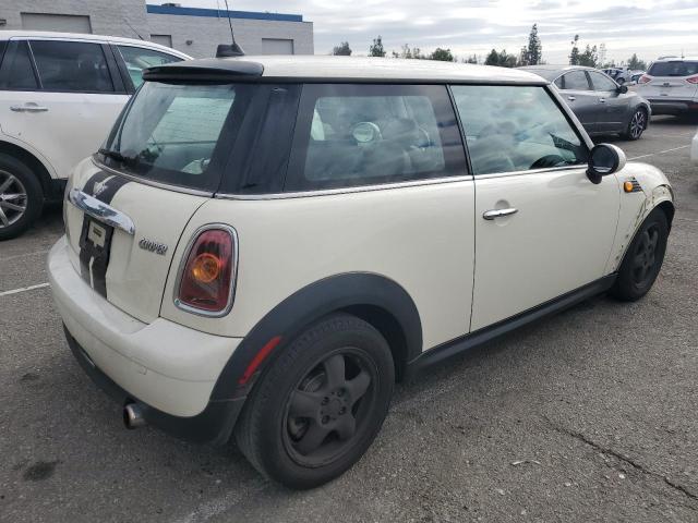 Photo 3 from auction – 2008 MINI COOPER with VIN WMWMF33588TT67342
