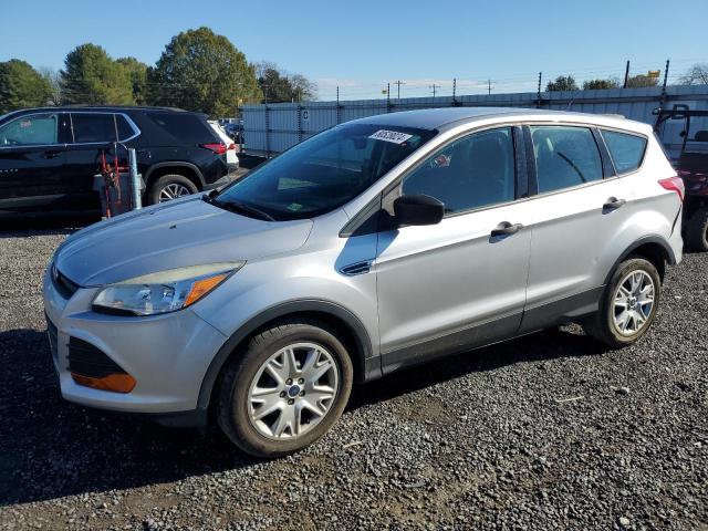 FORD ESCAPE S 2014 مع رقم تعريف المركبة 1FMCU0F75EUA10489 - صورة من المزاد