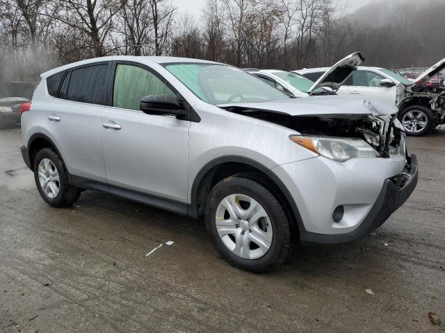 Zdjęcie 4 z aukcji – 2015 TOYOTA RAV4 LE z VIN JTMBFREV8FD096509