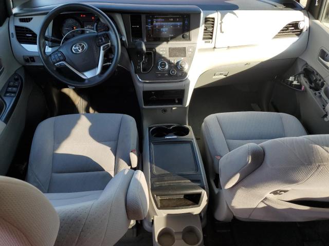 Photo 8 from auction – 2017 TOYOTA SIENNA LE with VIN 5TDKZ3DC9HS772672
