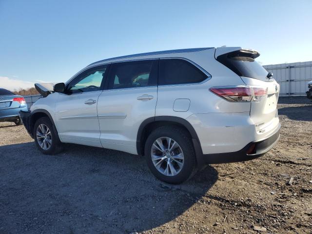 Photo 2 from auction – 2015 TOYOTA HIGHLANDER with VIN 5TDJKRFH9FS107666