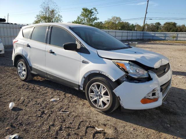 Photo 4 from auction – 2016 FORD ESCAPE S with VIN 1FMCU0F74GUC10301