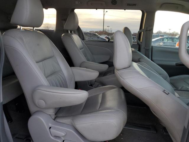Photo 11 from auction – 2017 TOYOTA SIENNA XLE with VIN 5TDDZ3DC5HS159506