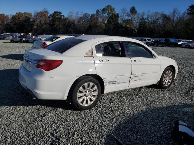 Photo 3 from auction – 2011 CHRYSLER 200 LX with VIN 1C3BC4FG4BN553871