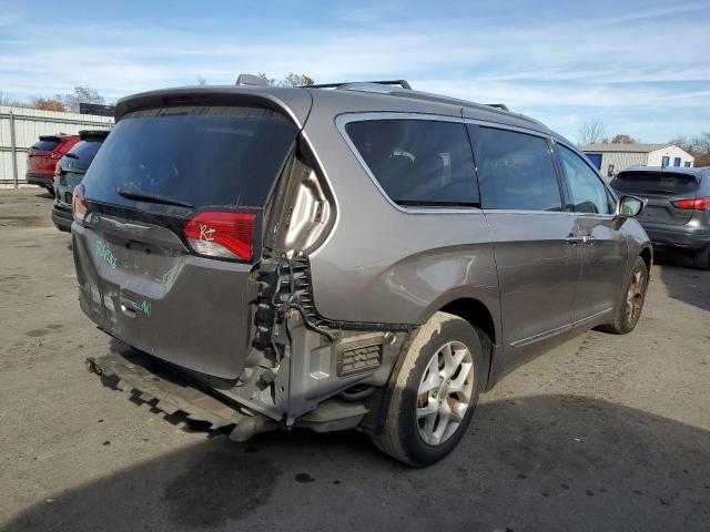 Photo 3 from auction – 2017 CHRYSLER PACIFICA T with VIN 2C4RC1EG6HR591849