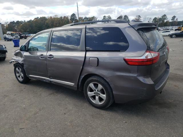 Photo 2 from auction – 2018 TOYOTA SIENNA LE with VIN 5TDKZ3DC4JS915680