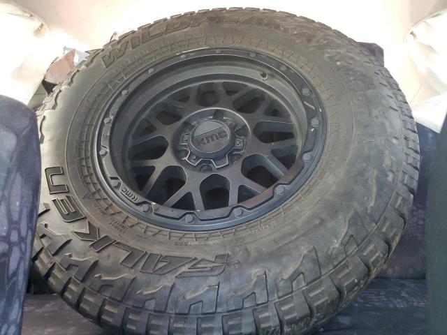 Photo 10 from auction – 2016 TOYOTA 4RUNNER SR with VIN JTEBU5JR5G5311309
