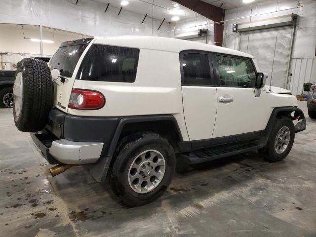 Photo 3 from auction – 2013 TOYOTA FJ CRUISER with VIN JTEBU4BF5DK152707