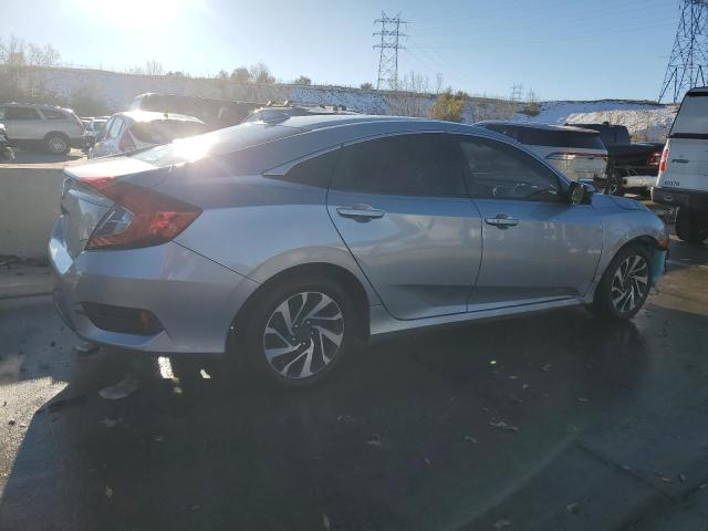 Photo 3 from auction – 2018 HONDA CIVIC EX with VIN 2HGFC2F74JH500775