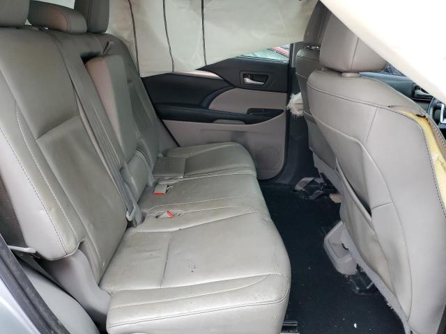 Photo 11 from auction – 2016 TOYOTA HIGHLANDER with VIN 5TDJKRFH1GS504841