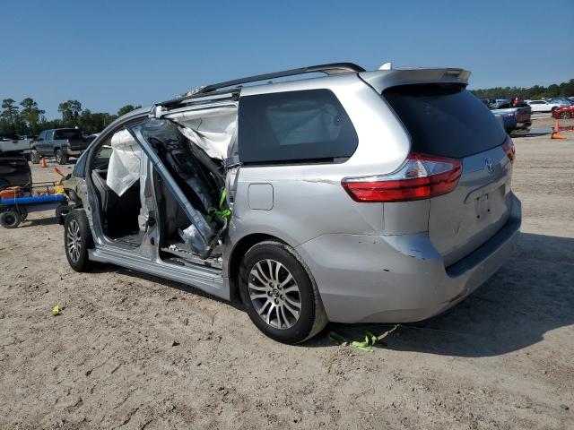 Photo 2 from auction – 2018 TOYOTA SIENNA XLE with VIN 5TDYZ3DC8JS963743