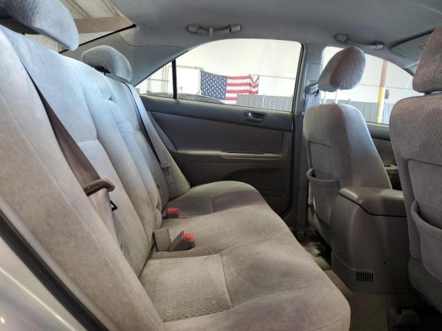 Photo 10 from auction – 2004 TOYOTA CAMRY LE with VIN 4T1BE32K64U353296