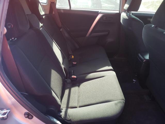 Photo 11 from auction – 2018 TOYOTA RAV4 LE with VIN JTMBFREV7JJ223549