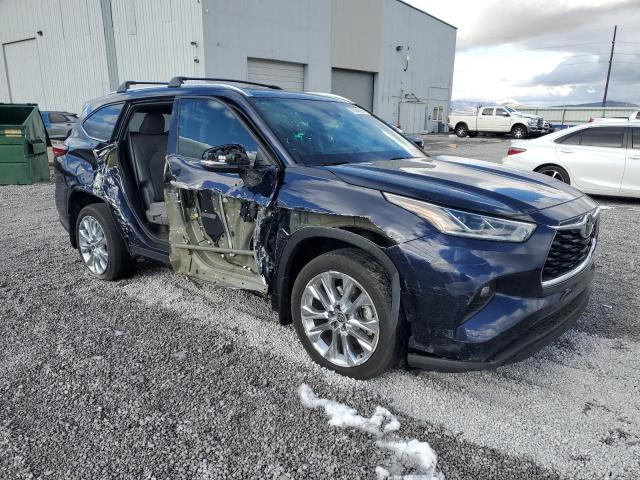 Photo 4 from auction – 2021 TOYOTA HIGHLANDER with VIN 5TDDZRBH0MS071555