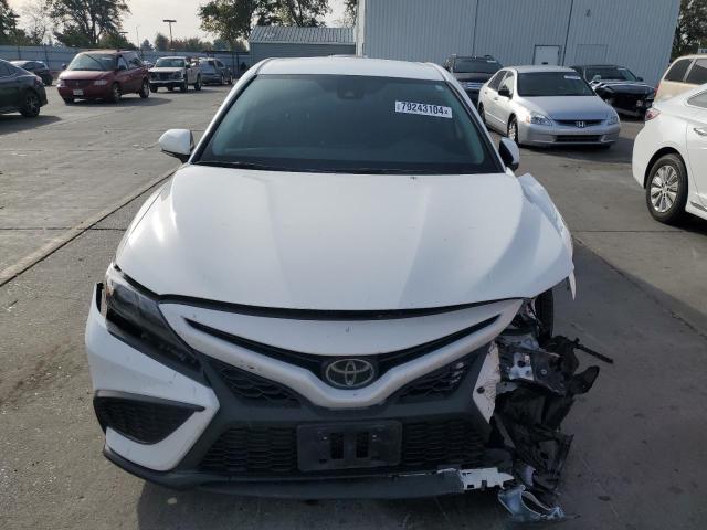 Photo 5 from auction – 2022 TOYOTA CAMRY SE with VIN 4T1G11AK2NU040335