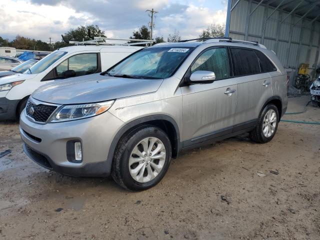 Photo 5 from auction – 2014 KIA SORENTO EX with VIN 5XYKU4A77EG529592