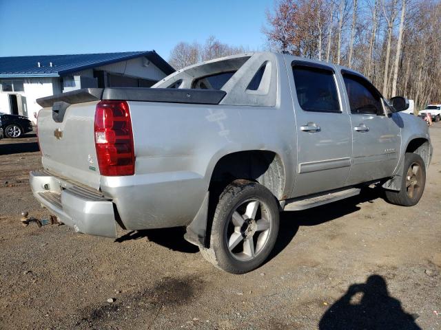 Photo 3 from auction – 2010 CHEVROLET AVALANCHE with VIN 3GNVKFE05AG288324
