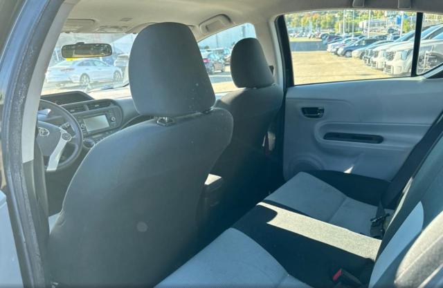Photo 6 from auction – 2013 TOYOTA PRIUS C with VIN JTDKDTB33D1539282