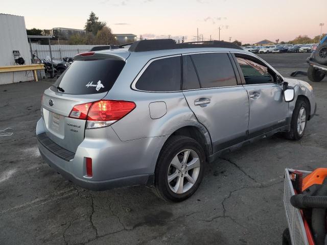 Photo 3 from auction – 2013 SUBARU OUTBACK 3. with VIN 4S4BRDLC6D2317847