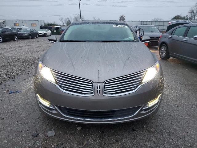 Photo 5 from auction – 2016 LINCOLN MKZ with VIN 3LN6L2J93GR611818