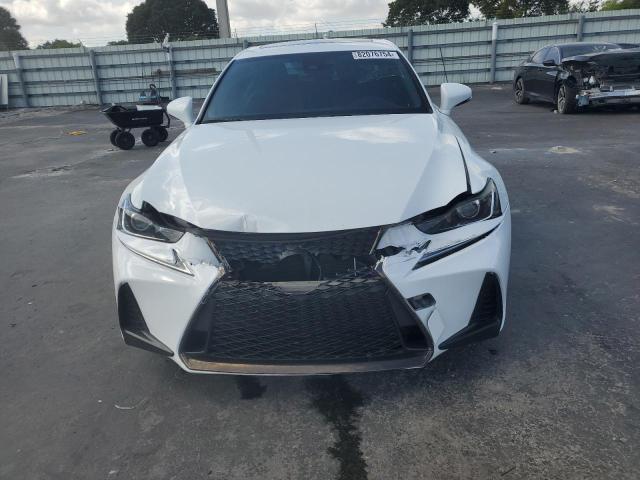 Photo 5 from auction – 2017 LEXUS IS 200T with VIN JTHBA1D21H5039054