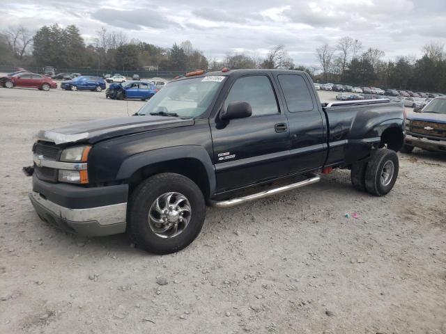 CHEVROLET SILVERADO 2004 with VIN 1GCJC39124E137216 - Photo from auction