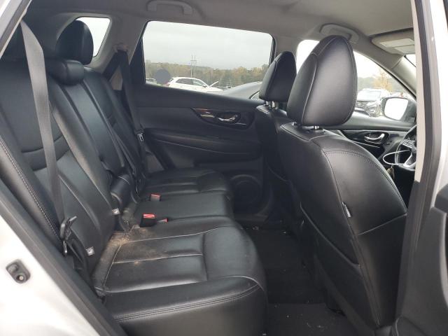 Photo 11 from auction – 2019 NISSAN ROGUE S with VIN 5N1AT2MT5KC752057