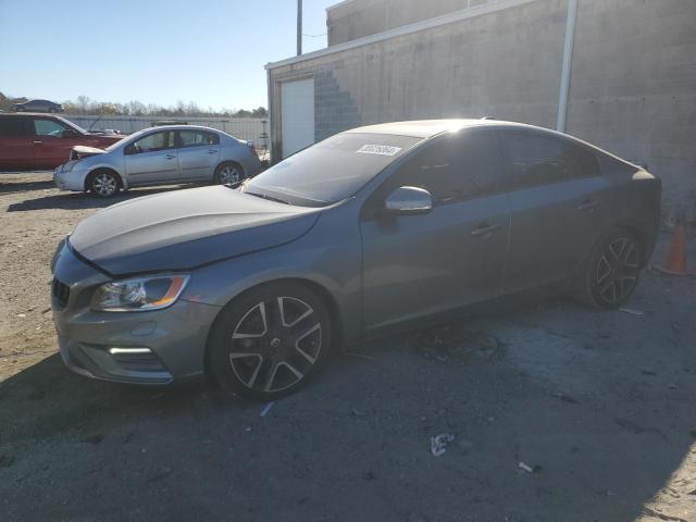 VOLVO S60 DYNAMI 2017 с VIN YV140MTL0H2425372 - Снимка от търг
